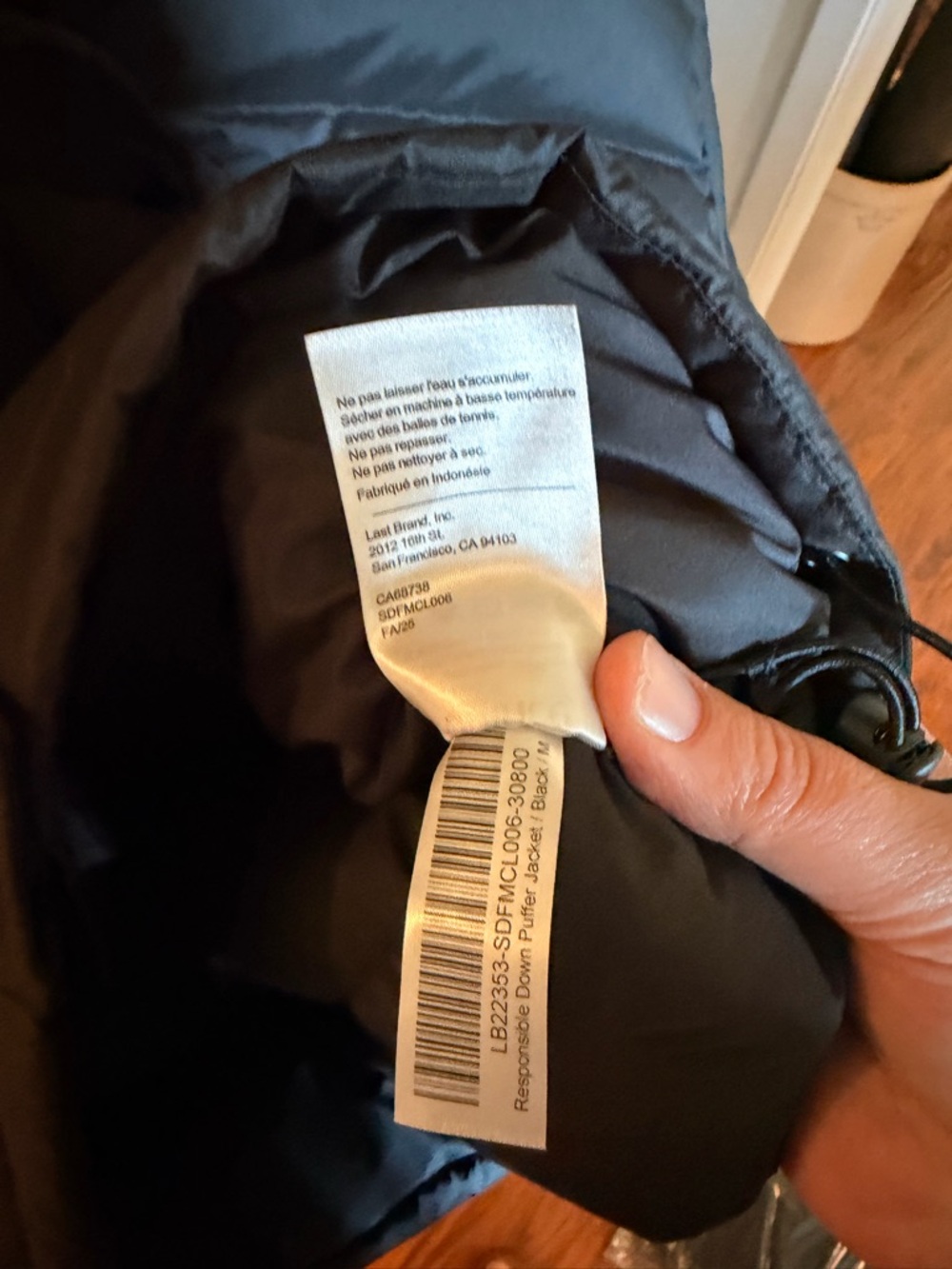 Quince Medium Black Responsible Down Puffer Jacket READ - Picture 9 of 9
